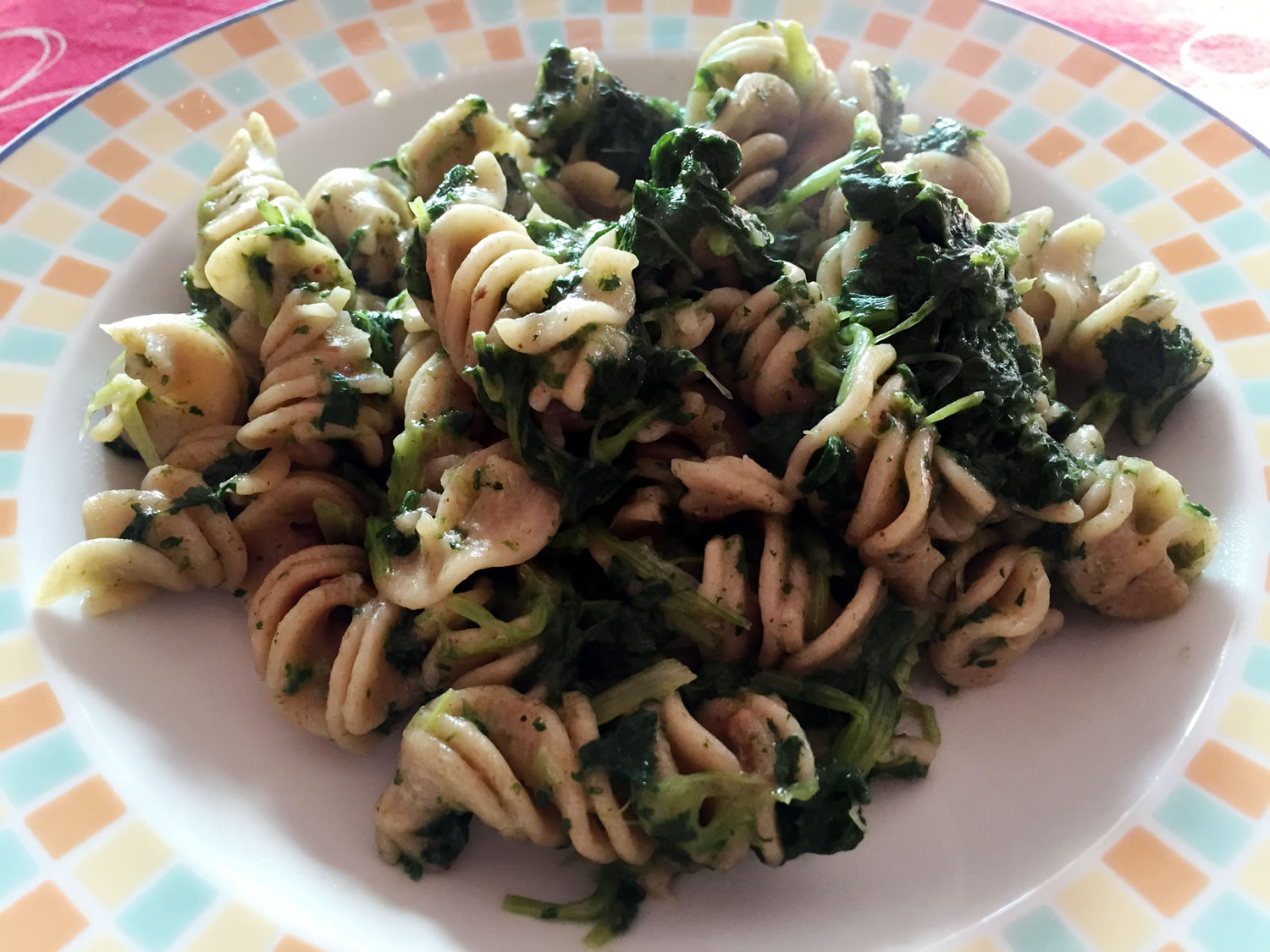 Fusilli Con Pate Di Olive Nere E Broccoli